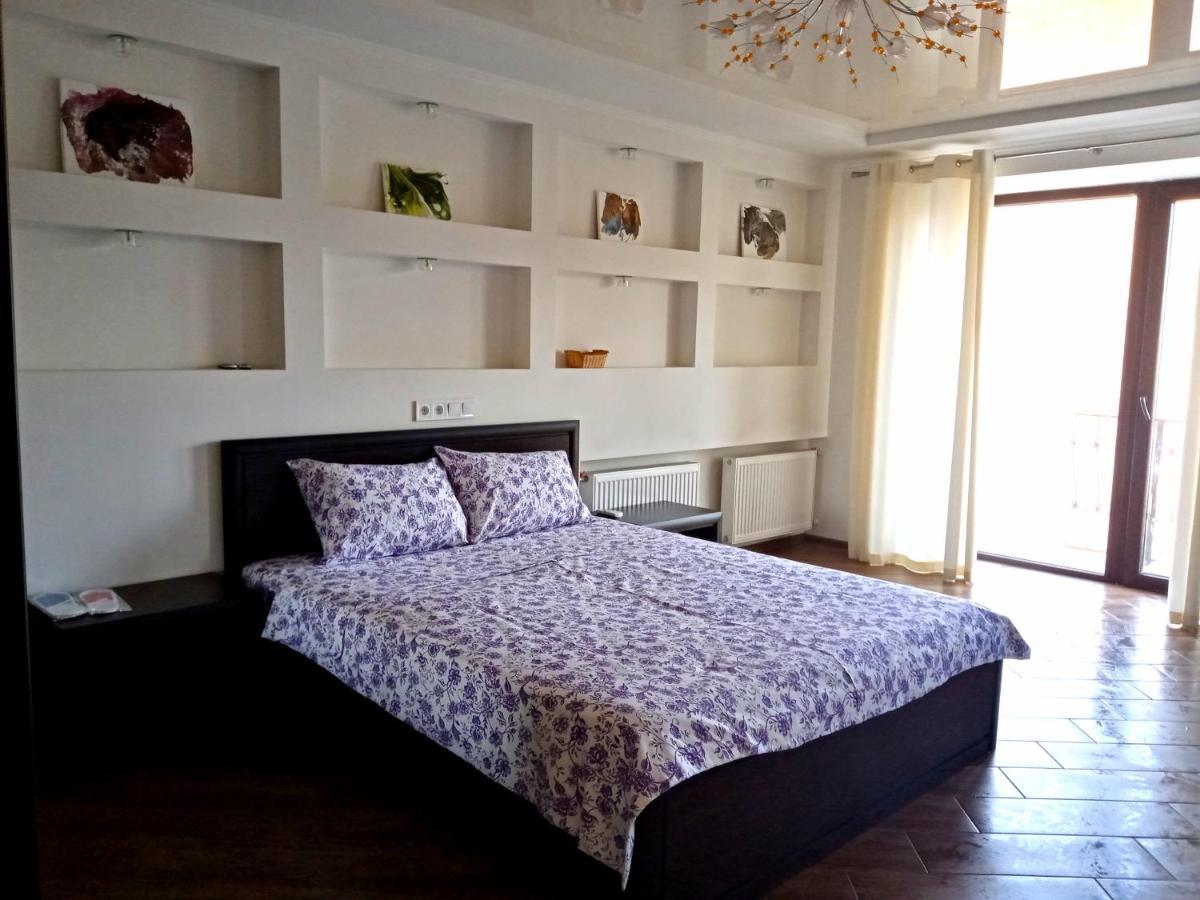 1-room Studio center Cherkasy Exterior foto