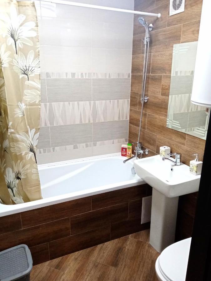1-room Studio center Cherkasy Exterior foto